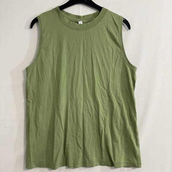 Lululemon Womens 6 Crew Neck Green Tank Top Athletic Shirt *small hole - Picture 1 of 8